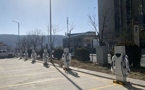 Últimos blogs de la empresa sobre La estación de carga de energía para puertas entra en funcionamiento en Tianshui